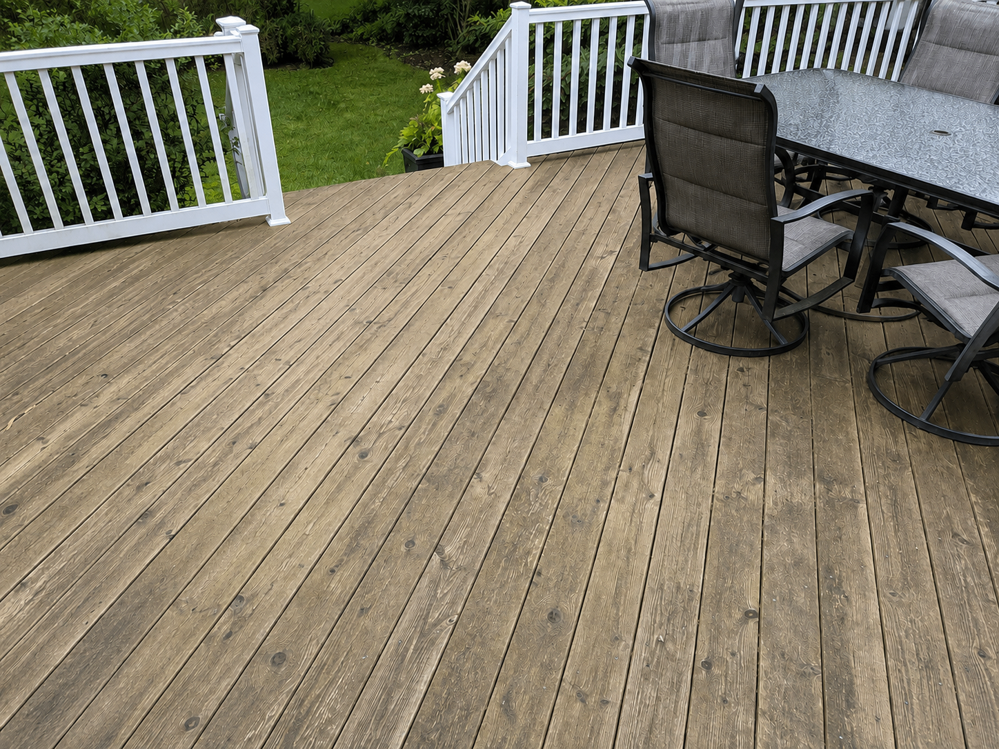 Before and after Deck Cleaning